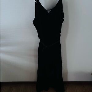 Chic Velvet Black Jumper for Women